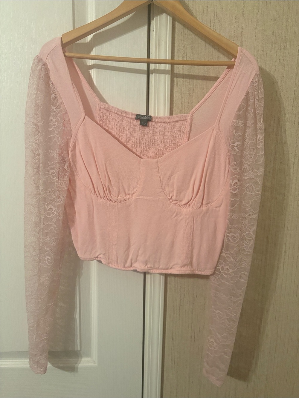 wild fable Soft Pink Lace-Sleeve Cropped Top